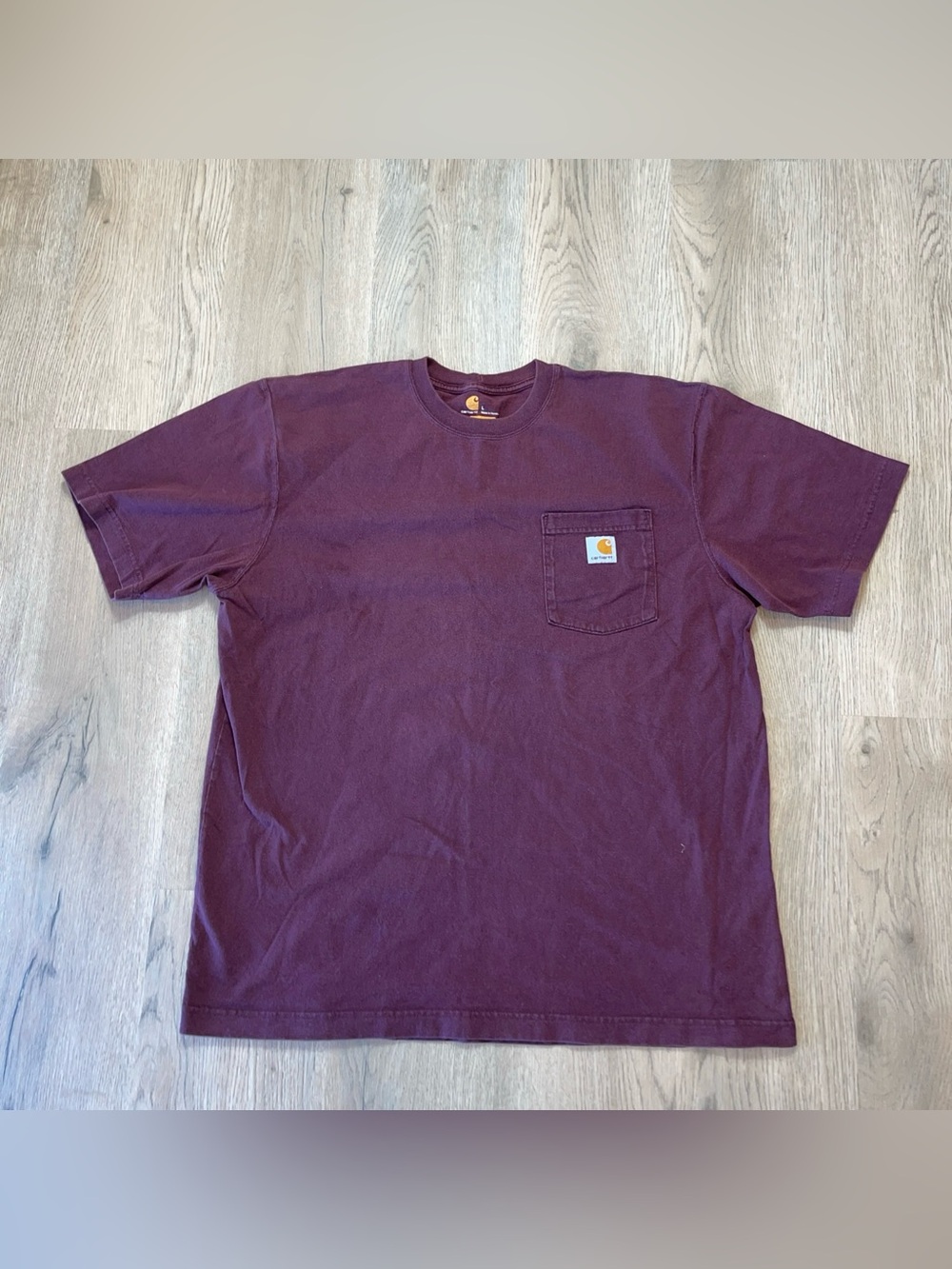 Carhartt Short-Sleeve Pocket Tee in Burgundy